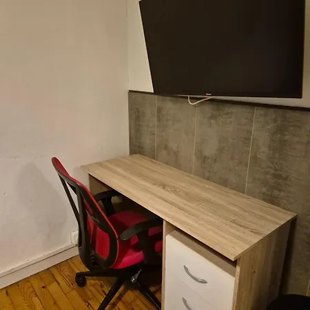 Holiday home Maison Pour 11 Personnes Max Tv Dans Les 4chambres Brest