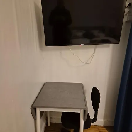 Maison Pour 11 Personnes Max Tv Dans Les 4chambres