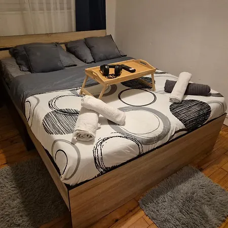 Holiday home Maison Pour 11 Personnes Max Tv Dans Les 4chambres *